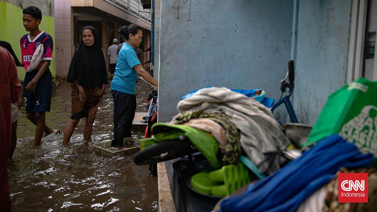 Hujan Deras Senin Malam, Titik Banjir di Jaksel-Jakbar Bertambah
