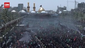 VIDEO: Puluhan Ribu Jemaah Syiah Peringati Asyura di Karbala Irak