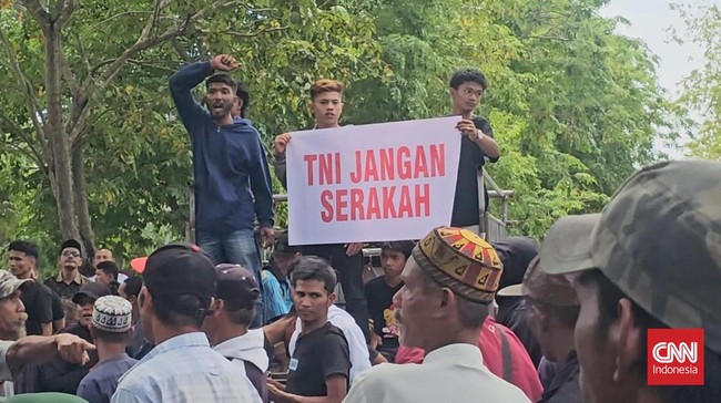 Warga Aceh menolak pembangunan Batalyon Teritorial TNI, khawatir melanggar MoU Helsinki dan menguasai tanah rakyat.