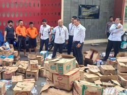 Polda Metro Tangkap 2 Pria Jual Barang Kedaluwarsa di Tangsel