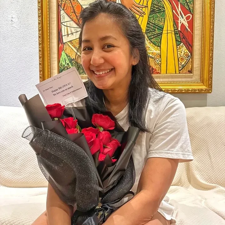 <p>Frans pun menuliskan pesan menyentuh untuk sang istri. &ldquo;Selamat ulang tahun mama Mara! Kesayangan kita berempat. Puji Tuhan Alhamdulillah ditambah umurnya sampai juga setengah abad. Semoga terus diberi kesehatan dan kebahagiaan,&rdquo; tulis Frans, dikutip dari laman<em> Instagram@francmohede,</em> Selasa (8/7/2025).&nbsp;(Foto: Instagram@francmohede)</p>
