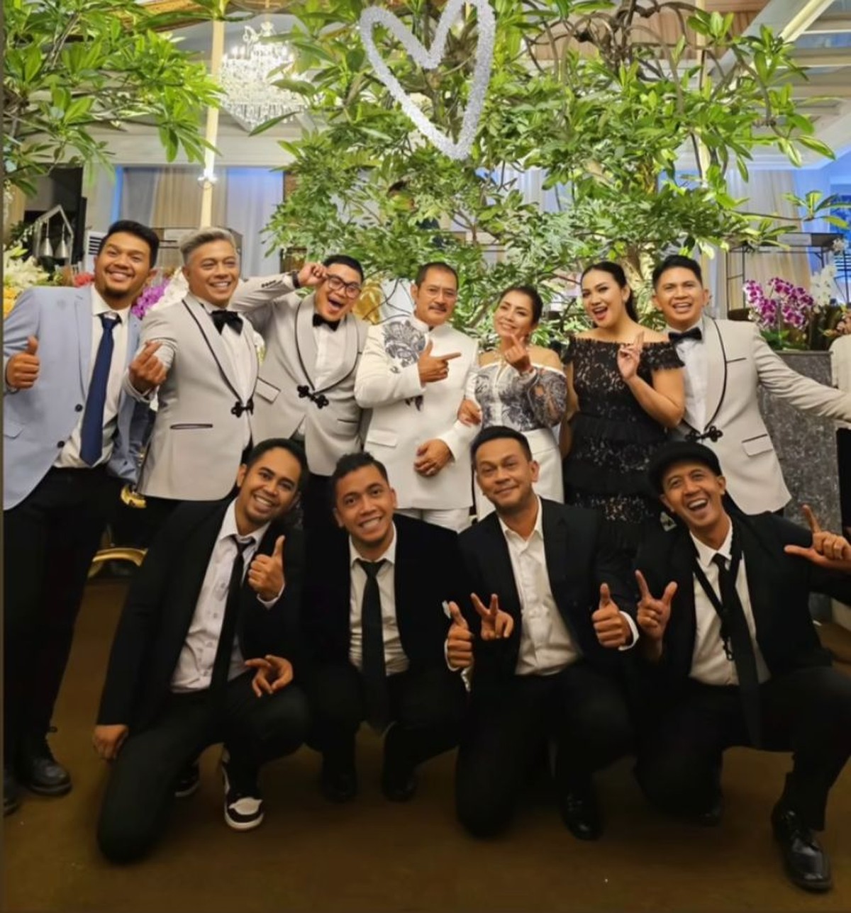 Anniversary Pernikahan Mayangsari dan Bambang