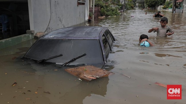 Tidak semua polis asuransi secara otomatis mencakup perlindungan terhadap banjir. Pemilik wajib memilih perluasan jaminan.