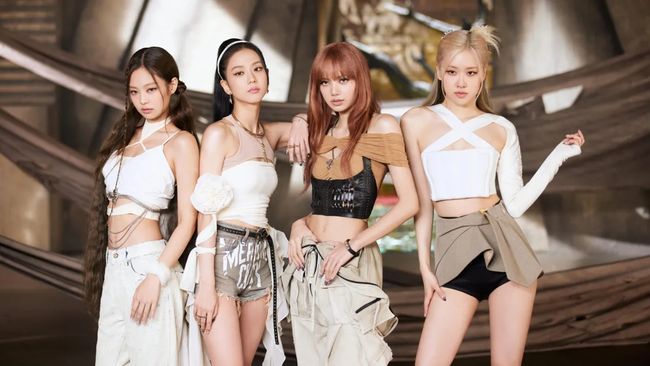 Usai diluncurkan di konser pembuka BLACKPINK 'Deadline World Tour', kini video musik lagu 'Jump' bisa dinikmati di YouTube.