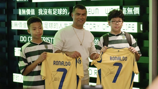Museum Cristiano Ronaldo bernama CR7 LIFE resmi dibuka di Hong Kong pada Senin (7/7). Harga tiket museum Ronaldo dibanderol dari Rp4 juta