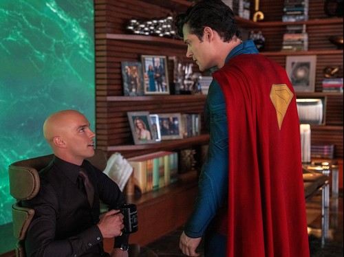 Nicholas Hoult Beber Alasan Lex Luthor Terobsesi Superman