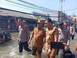 Video Gubernur Banten Andra Soni Tinjau Banjir Ciledug