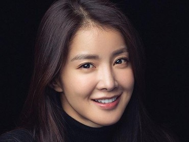 Curhat Lee Si Young Pilih Hamil Anak Kedua usai Cerai dari Suami Tajir