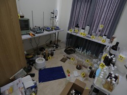 Polda Sumut Bongkar Sindikat Produsen Liquid Vape Narkoba di Apartemen