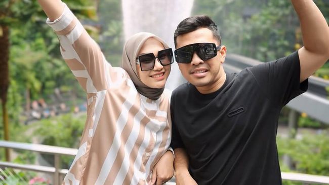 Dulu Nyaris Cerai, Ini 7 Potret Harmonis Putra Siregar dan Septia 9 Tahun Menikah