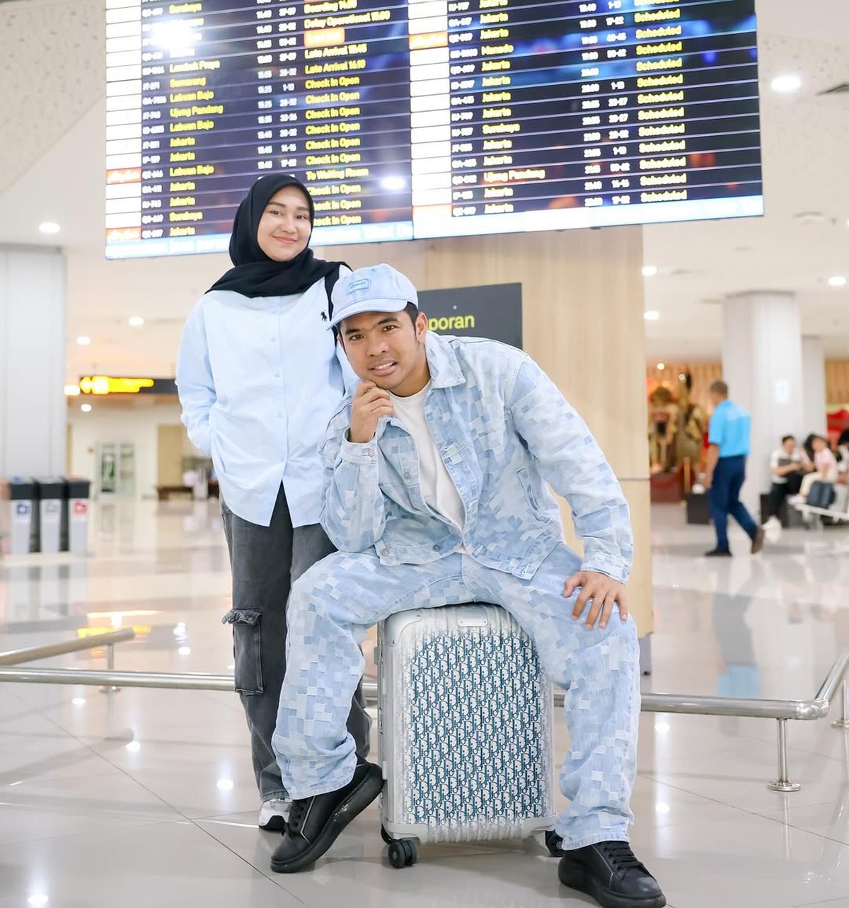 Putra Siregar dan Septia Siregar