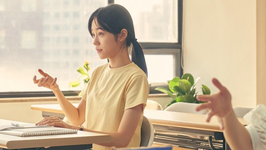Roh Yoon Seo di Hear Me: Our Summer