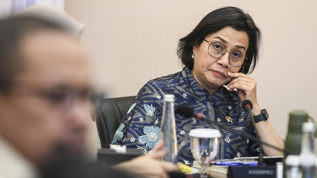 Menteri Keuangan Sri Mulyani mengungkapkan jumlah kementerian/lembaga (K/L) di era Presiden Prabowo Subianto yang naik drastis, yakni dari 86 menjadi 99.