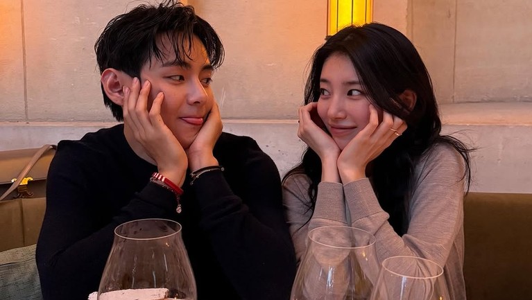 Suzy dan Park Bo Gum Interaksi Suzy dan Park Bo Gum menuai sorotan penggemar.