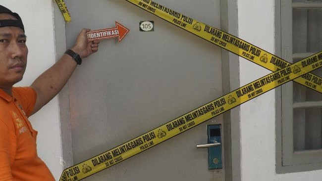Polisi mengungkap diplomat muda Arya Daru Pangayunan memiliki riwayat penyakit Gerd dan kolesterol. Penyelidikan kematiannya masih berlangsung.