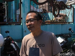 Terjebak Banjir 2 Meter, Warga Mataram Loncat Mobil dan Bergelantungan 5 Jam