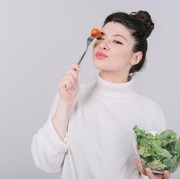 7 Jenis Makanan yang Bisa Bikin Kamu Awet Muda