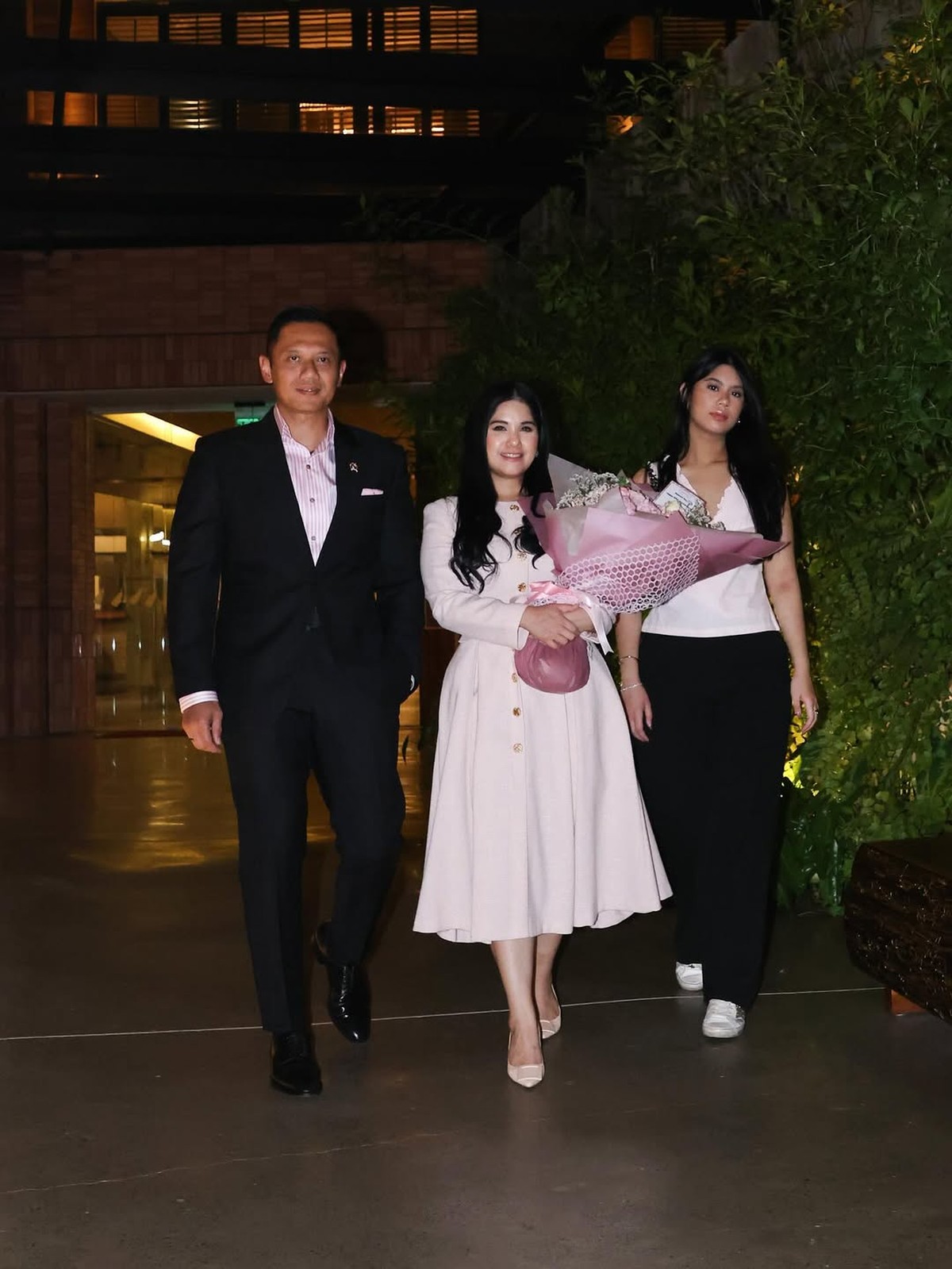 Agus Yudhono dan Annisa Pohan Rayakan Anniv Pernikahan