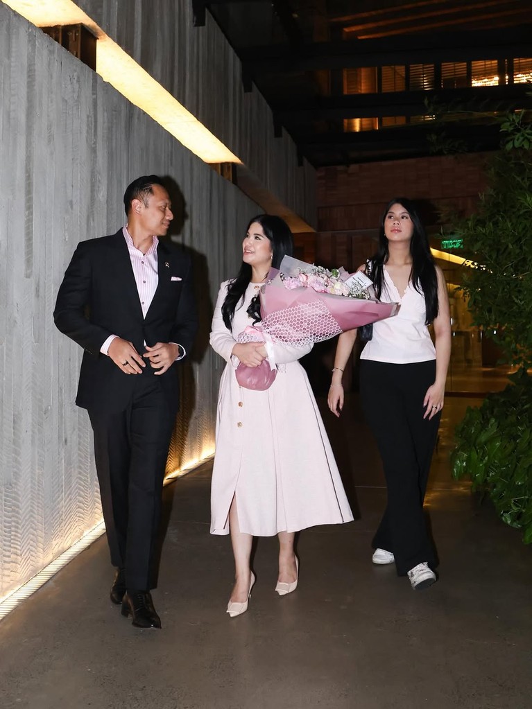 Agus Yudhono dan Annisa Pohan Rayakan Anniv Pernikahan