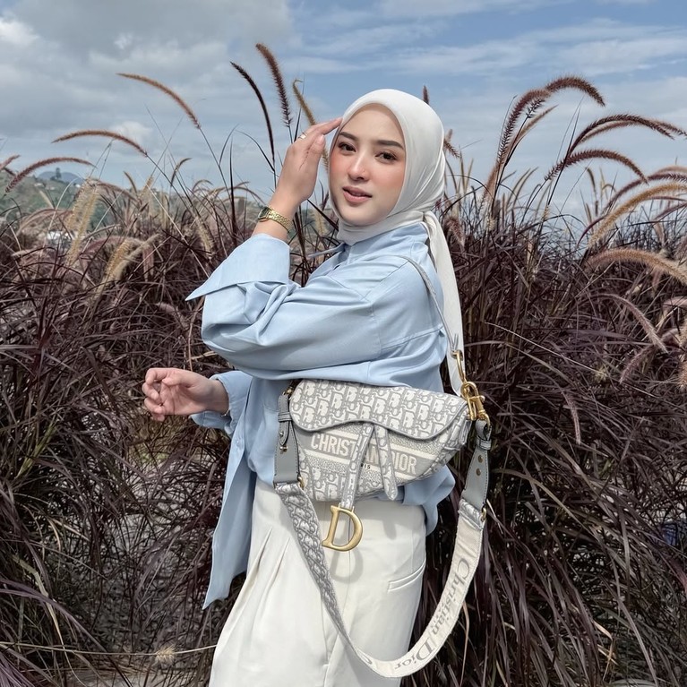 Dinan Fajrina Dinan Fajrina