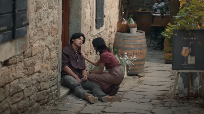 Artikel ini mengandung spoiler. Berikut jawaban Sore: Istri dari Masa Depan punya post-credits scene atau tidak.