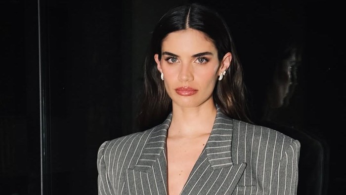 Supemodel to Superhero! Kenalan dengan Sara Sampaio yang Bintangi Film Superman