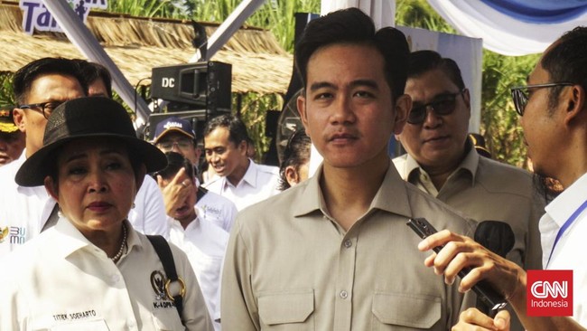 Wakil Presiden Gibran Rakabuming Raka menunggu perintah Prabowo untuk berkantor di IKN atau Papua. Ia siap ditugaskan di mana saja demi program Presiden.