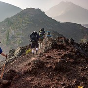 5 Hal yang Harus Diketahui Sebelum Mendaki Gunung Saat Musim Hujan