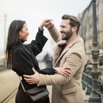 Meskipun Tidak Mudah Jatuh Cinta, 5 Zodiak Ini Dikenal dengan Kesetiaan yang Luar Biasa!