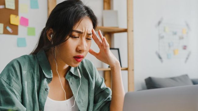 Waspada! 5 Kebiasaan Harian yang Diam-Diam Merusak Kesehatan Mata Anda