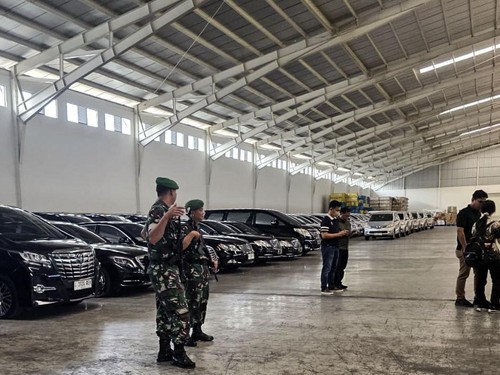 72 Mobil Milik Sritex Disita: Alphard, Lexus 570 hingga Maybach S500