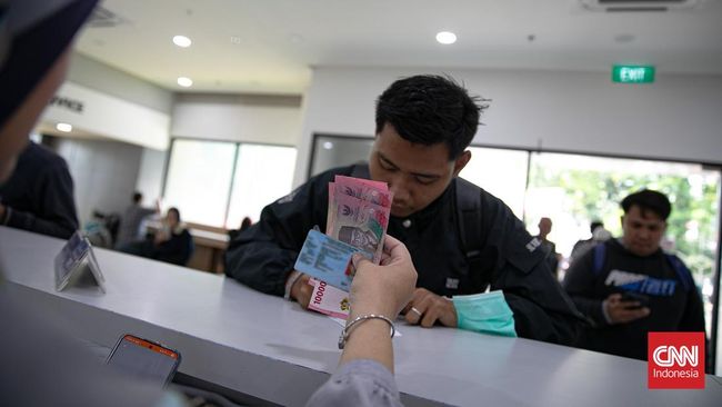 BLT Tambahan sebesar Rp900 ribu disalurkan sejak Senin (20/10). Akan tetapi, sebagian keluarga penerima manfaat (KPM) mungkin ada yang belum menerimanya.