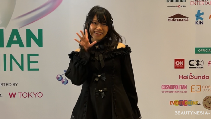 Get The Look: Gaya Kawaii-Gothic Ala Jepang yang Cocok untuk Sehari-hari