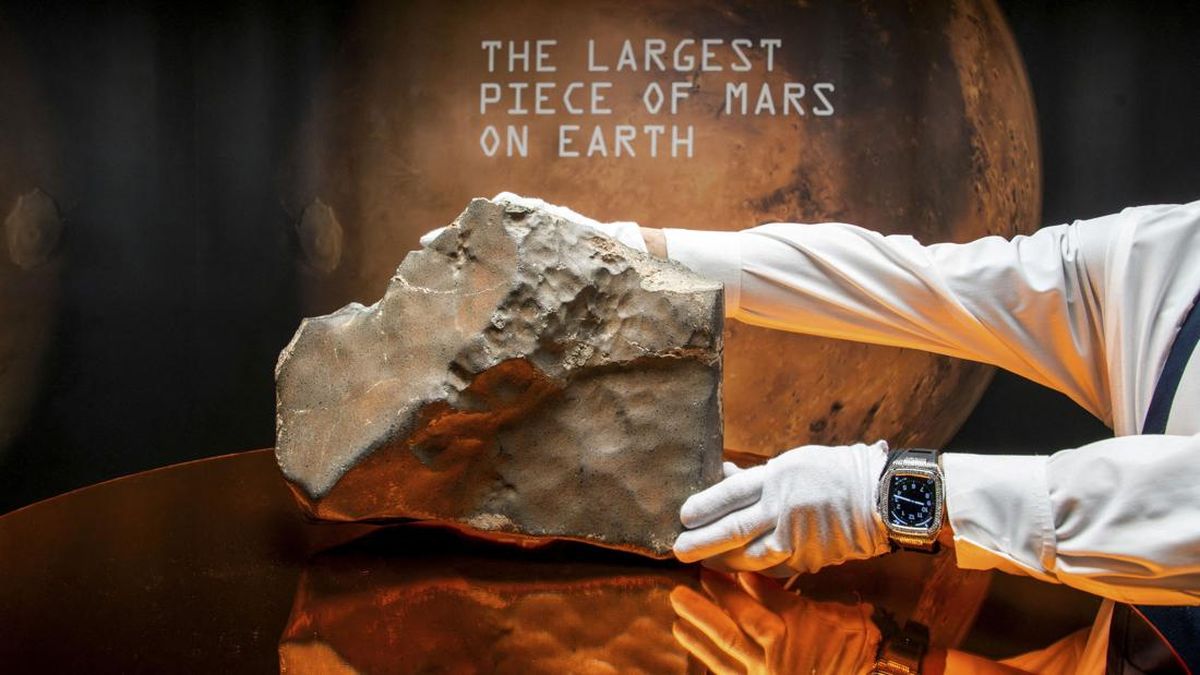 Meteorit Mars 25 Kg Terbesar di Bumi Terjual Rp86 Miliar