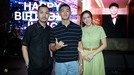 Foto perayaan ulang tahun Junio &lpar;baju hitam garis-garis&rpar;&comma; anak pertama Angel Karamoy dan Steven Rumangkang&period;