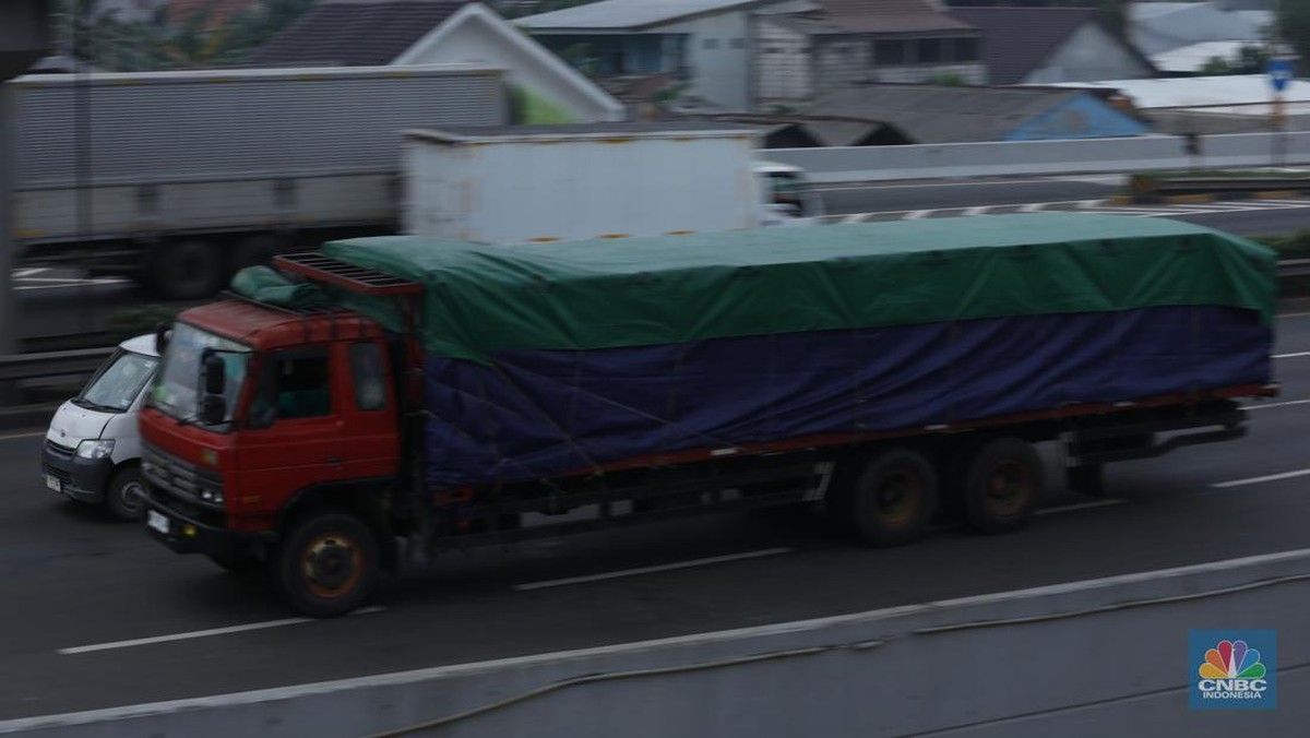 Ribuan Truk ODOL Berkeliaran di Tol, yang Bayar Tilang Cuma Segini