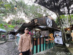 Cerita Baim Sulap Bekas Tambang Jadi Tempat Wisata dan Kedai Kopi