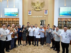 Kemenkop-Komisi VI DPR Sepakat Buat Basis Data Desa Kuat untuk Hapus Kemiskinan
