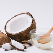 Rutin Konsumsi Minyak Kelapa Murni di Pagi Hari, Ini Manfaat yang Kamu Rasakan