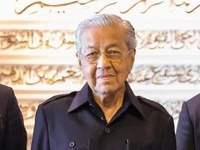 Trump Incar Harta Karun Langka, Eks PM Malaysia Komentar Begini
