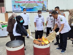 Pemkab Takalar Musnahkan 5.660 Berkas Arsip Sudah Lewati Masa Retensi