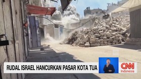 VIDEO: Rudal Israel Hancurkan Pasar Kota Tua