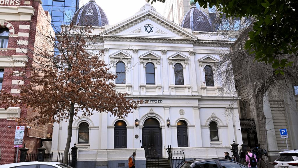 Sejarah Yahudi di Australia, Diawali 15 Narapidana