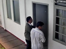 Video: Detik-detik Diplomat Kemlu Ditemukan Tewas di Kamar Kos
