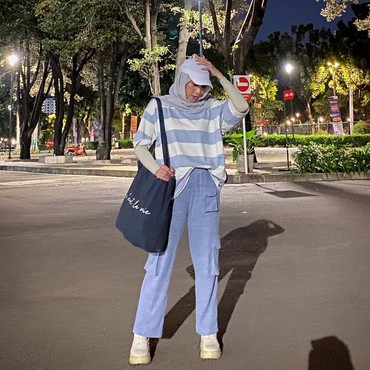 Ngaku Punya Tas Paling Mahal Rp1,6 Juta, Ini 7 Gaya 'Seada-adanya' Zaskia Adya Mecca