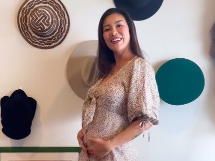 Bahagianya Aline Adita Pamer Baby Bump setelah 7 Th Menanti Kehamilan, Ini Potretnya
