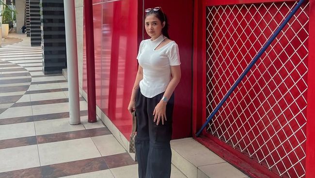 Transformasi Luar Biasa! Badriyah Afiff Turun 20 Kg dengan Diet Defisit Kalori dan Olahraga - Inspirasi Kesehatan!