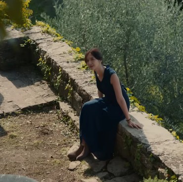 Review Film 'Sore: Istri dari Masa Depan', Kombinasi Visual dan Musik yang Magis