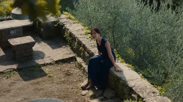 Review Film 'Sore: Istri dari Masa Depan', Kombinasi Visual dan Musik yang Magis