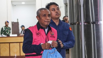 FOTO: Wajah-wajah Tersangka Baru Korupsi BBM Rugikan Negara Rp 285 T